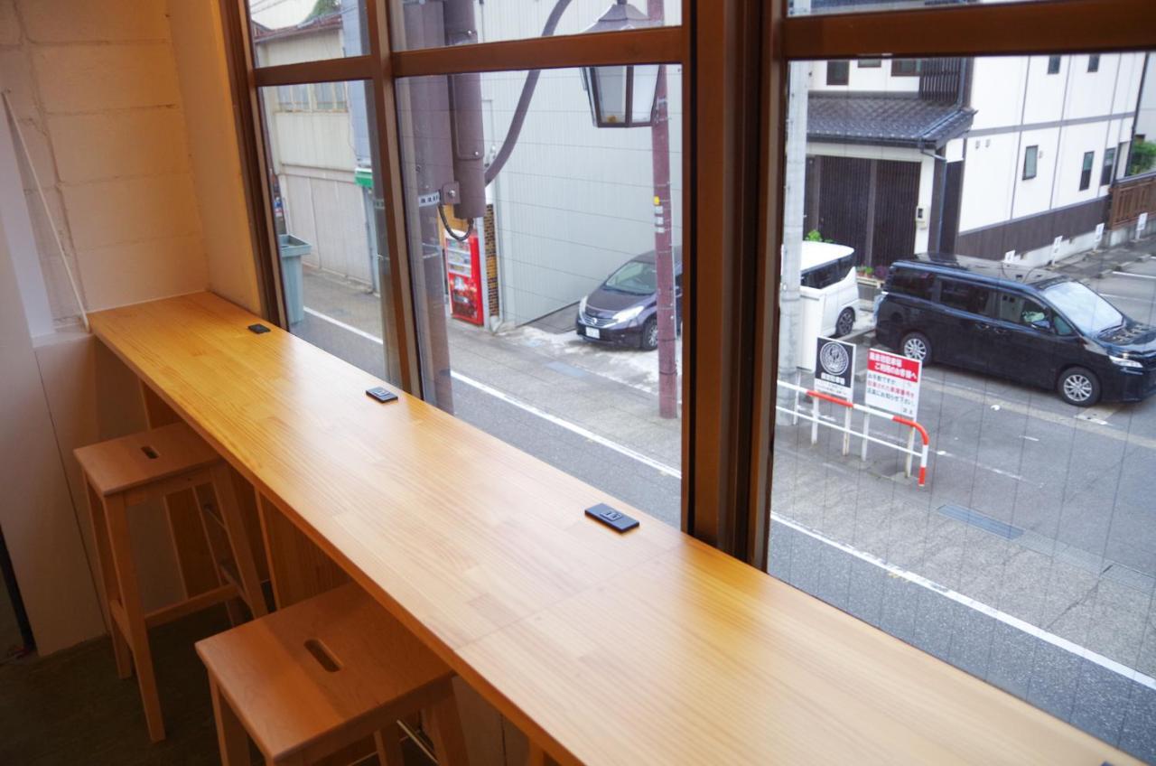 Travelers' House Roots Hostel Takaoka Kültér fotó